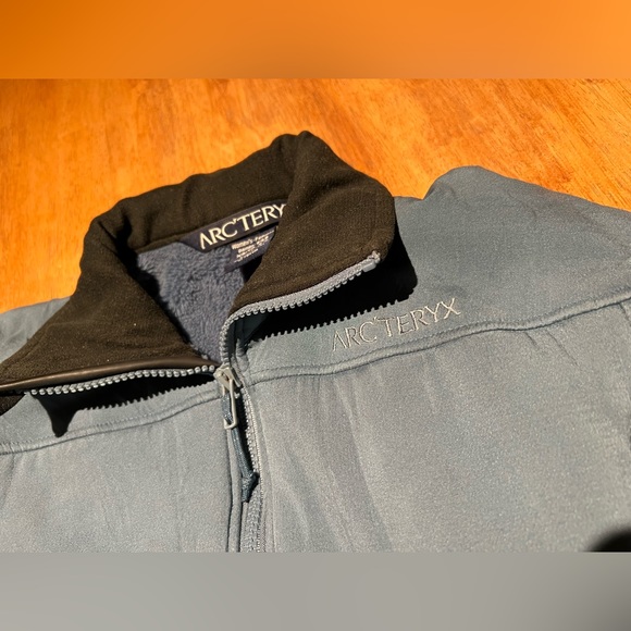 Arc’teryx Coat - Picture 2 of 7